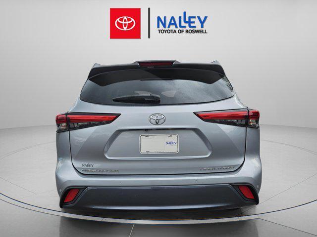 used 2023 Toyota Highlander car, priced at $43,145