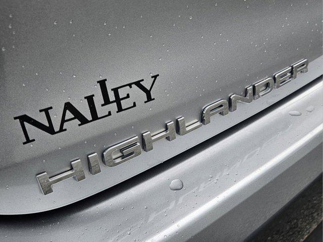 used 2023 Toyota Highlander car, priced at $43,145