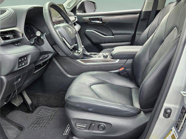 used 2023 Toyota Highlander car, priced at $43,145