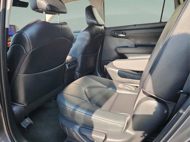 used 2023 Toyota Highlander car, priced at $35,582