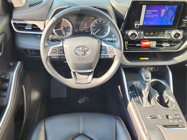 used 2023 Toyota Highlander car, priced at $35,582