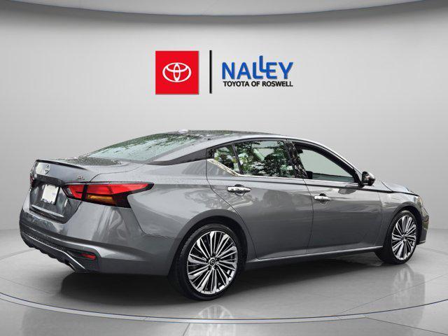 used 2023 Nissan Altima car, priced at $23,284