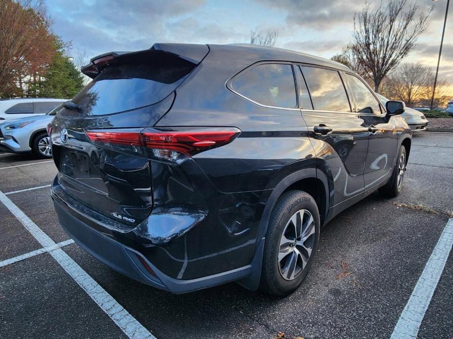 used 2022 Toyota Highlander car, priced at $37,770