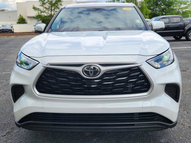 used 2022 Toyota Highlander car, priced at $26,744