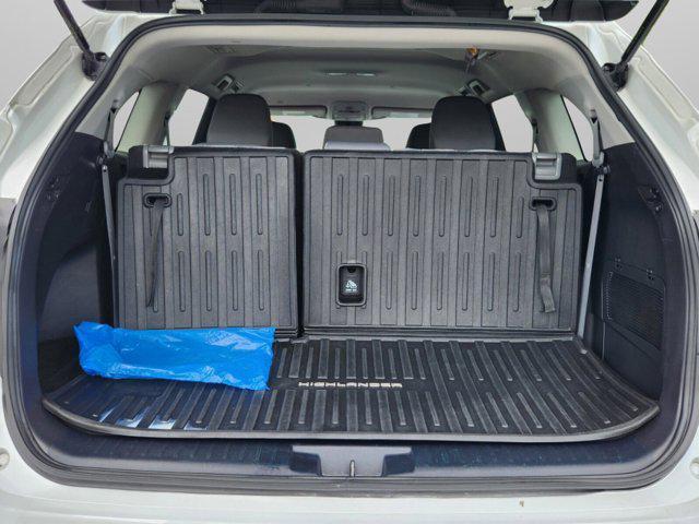 used 2022 Toyota Highlander car, priced at $25,745