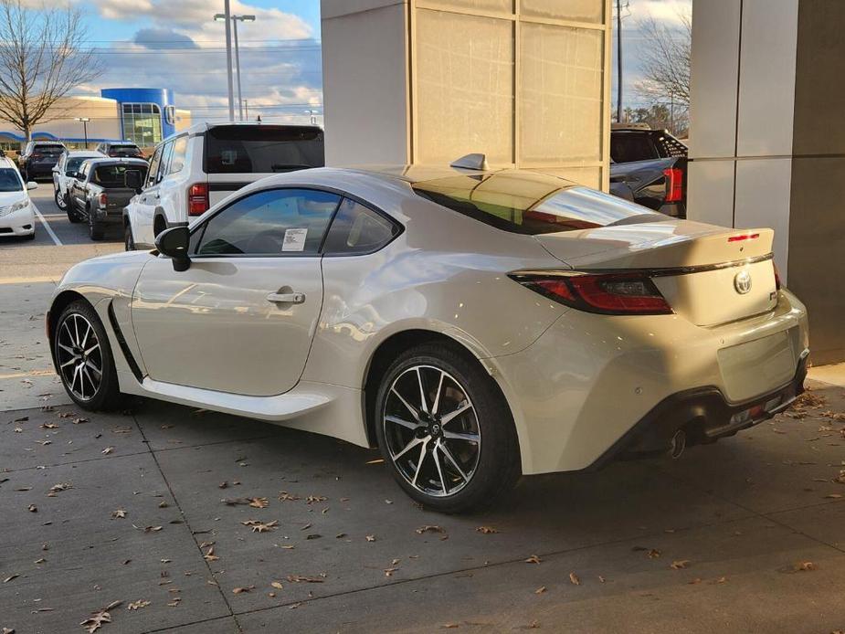 new 2025 Toyota GR86 car, priced at $34,615