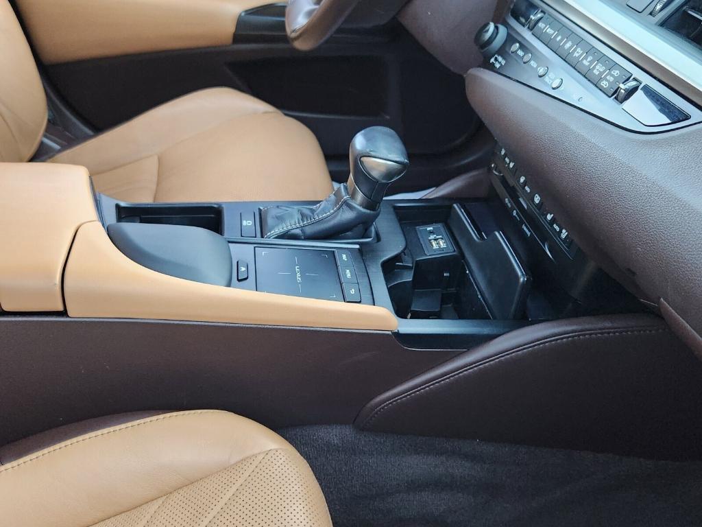 used 2019 Lexus ES 350 car, priced at $28,299