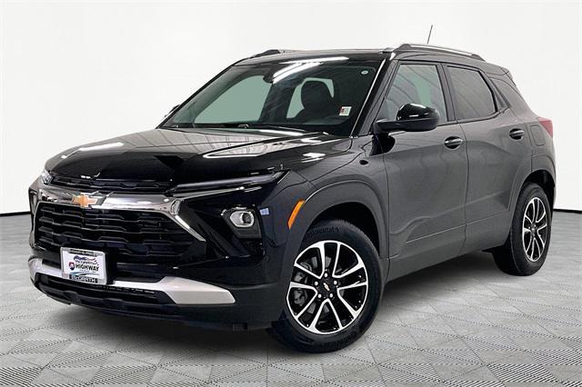 new 2025 Chevrolet TrailBlazer car, priced at $28,584