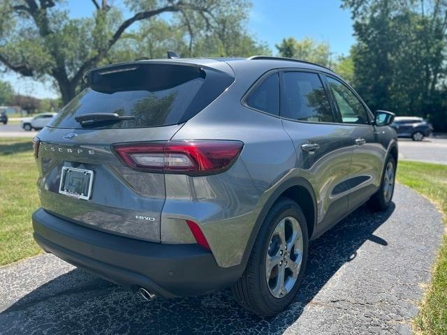 new 2025 Ford Escape car, priced at $33,400
