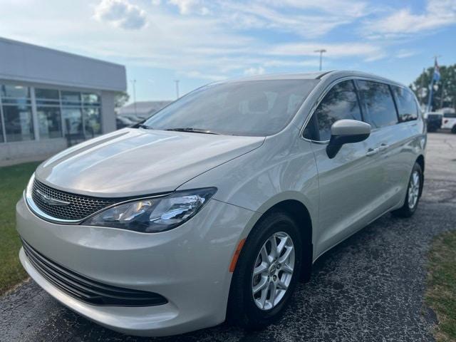 used 2017 Chrysler Pacifica car, priced at $16,995