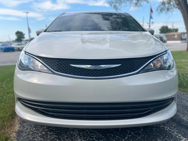 used 2017 Chrysler Pacifica car, priced at $16,995