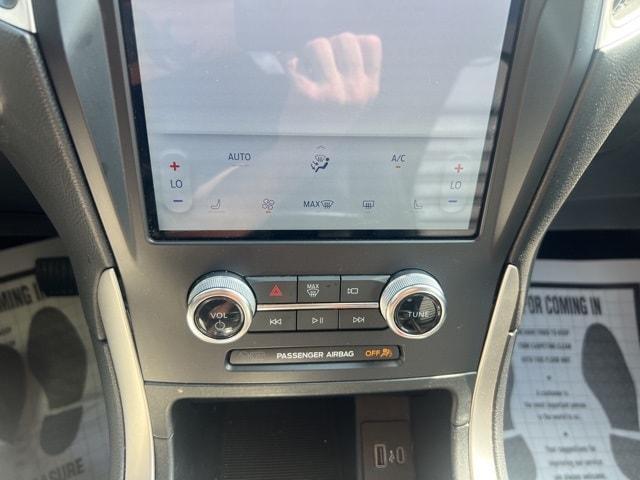 used 2024 Ford Edge car, priced at $25,295
