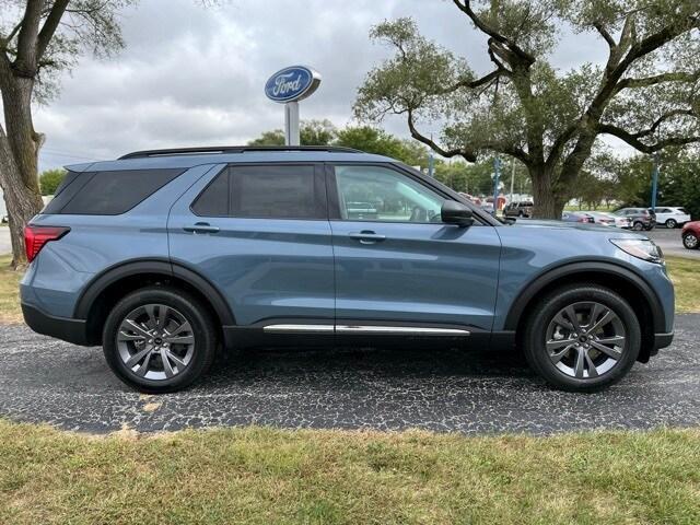 new 2025 Ford Explorer car, priced at $48,795