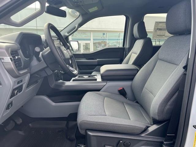 new 2025 Ford F-150 car, priced at $52,621