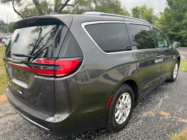 used 2021 Chrysler Pacifica car, priced at $26,915