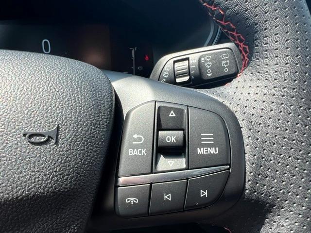 new 2025 Ford Escape car, priced at $31,018