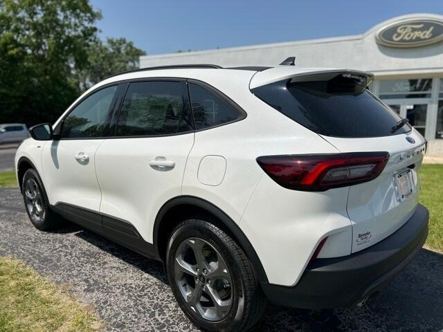 new 2025 Ford Escape car, priced at $31,018