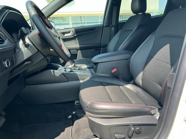 new 2025 Ford Escape car, priced at $31,018