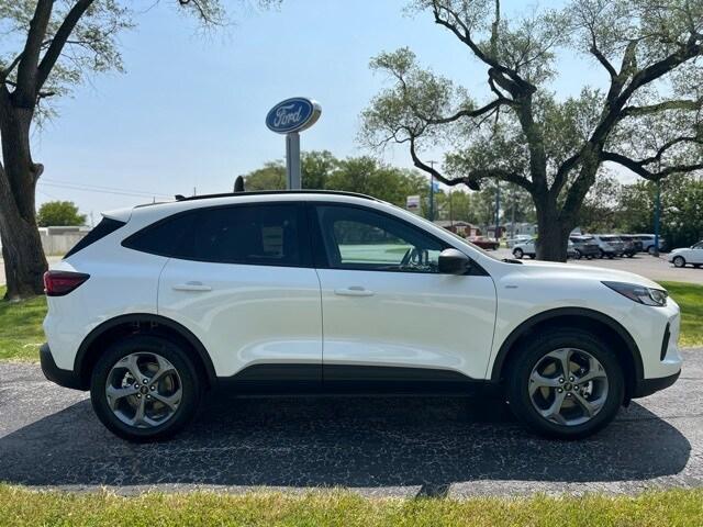 new 2025 Ford Escape car, priced at $31,018