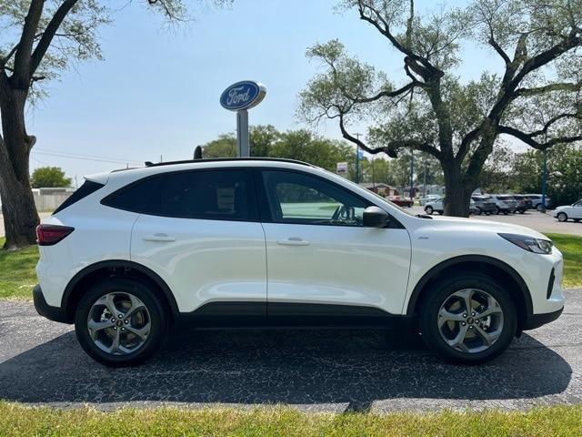 new 2025 Ford Escape car, priced at $31,018