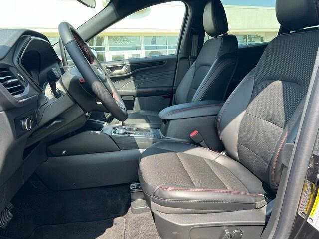 new 2025 Ford Escape car, priced at $30,125