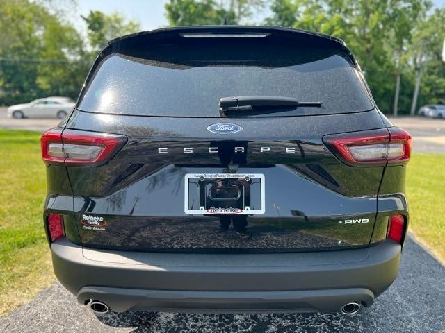 new 2025 Ford Escape car, priced at $30,125