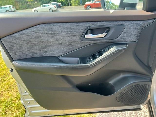 used 2022 Nissan Rogue car, priced at $22,295