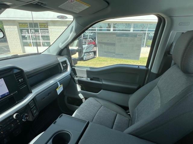 new 2025 Ford F-250 car, priced at $49,560