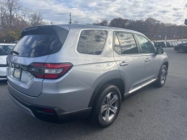 used 2023 Honda Pilot car, priced at $32,995