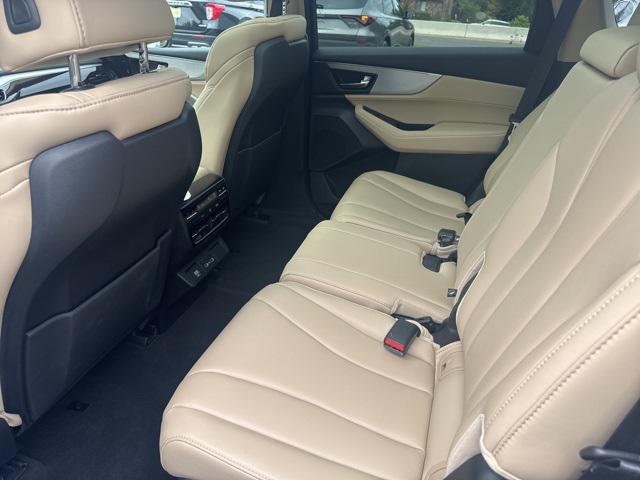 used 2023 Acura MDX car, priced at $36,995