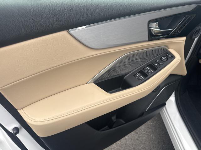 used 2023 Acura MDX car, priced at $36,995