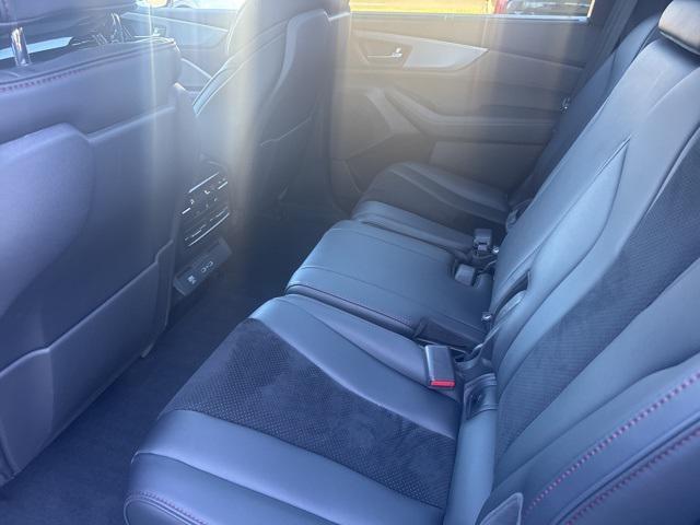 used 2023 Acura MDX car, priced at $40,995