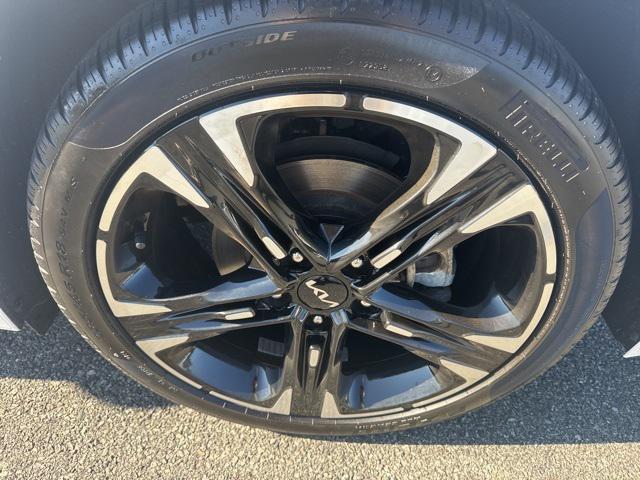 used 2024 Kia K5 car, priced at $24,995