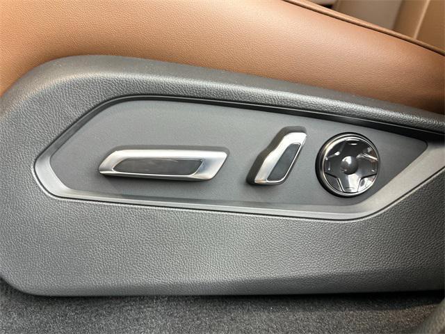 new 2026 Acura MDX car, priced at $60,000