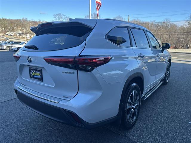 used 2023 Toyota Highlander Hybrid car, priced at $45,424