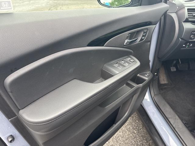 used 2022 Honda Pilot car, priced at $33,795