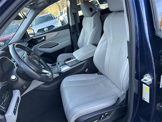 used 2022 Acura MDX car, priced at $39,565