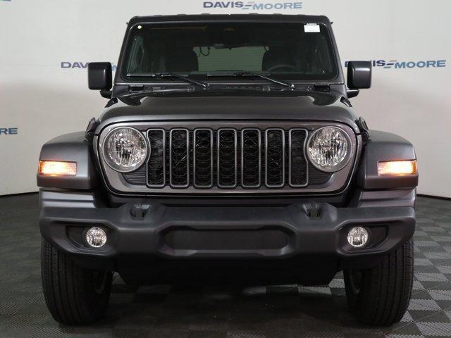 new 2025 Jeep Wrangler car, priced at $46,170
