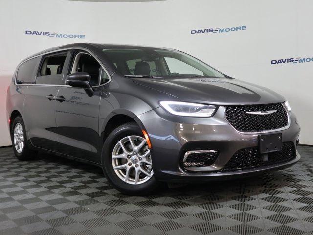 used 2023 Chrysler Pacifica car, priced at $24,899