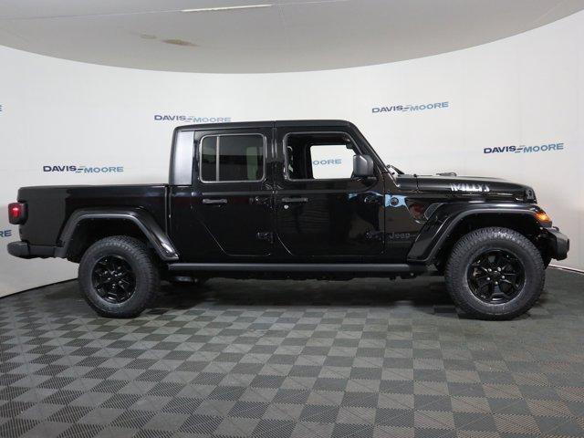 used 2022 Jeep Gladiator car, priced at $34,182