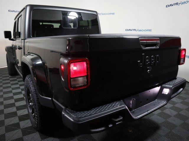 used 2022 Jeep Gladiator car, priced at $34,182