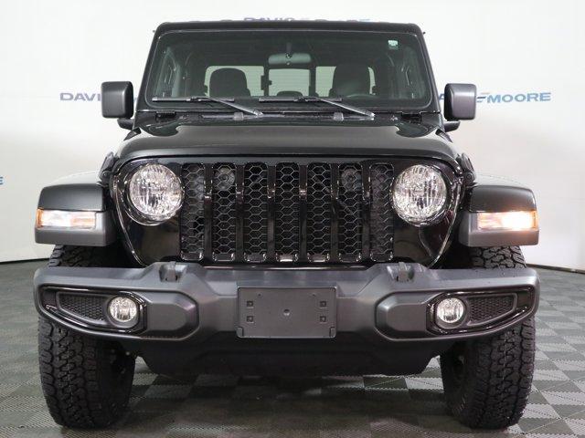 used 2022 Jeep Gladiator car, priced at $34,182