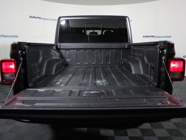 used 2022 Jeep Gladiator car, priced at $34,182