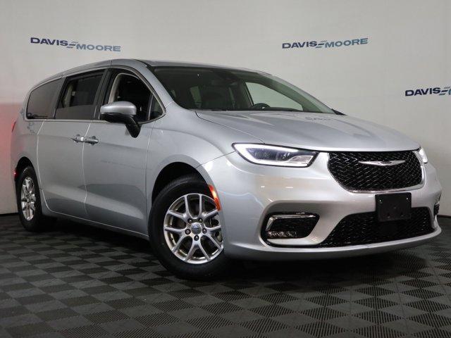used 2023 Chrysler Pacifica car, priced at $26,995