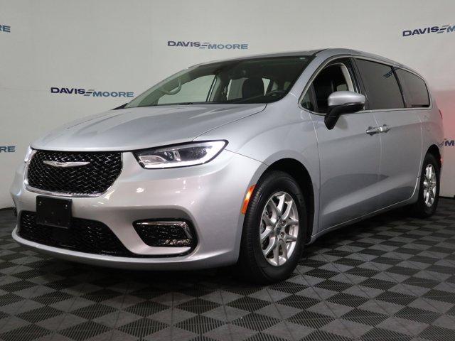 used 2023 Chrysler Pacifica car, priced at $26,995