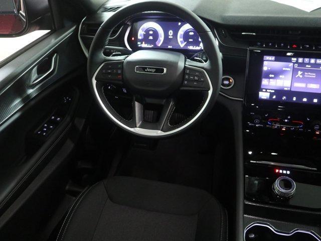 new 2025 Jeep Grand Cherokee car, priced at $44,170