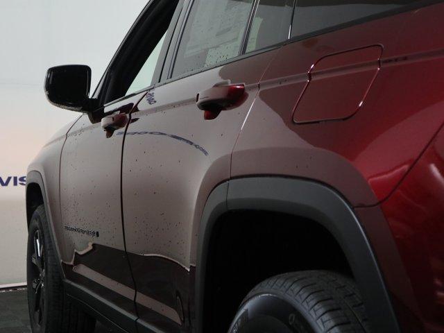 new 2025 Jeep Grand Cherokee car, priced at $47,725