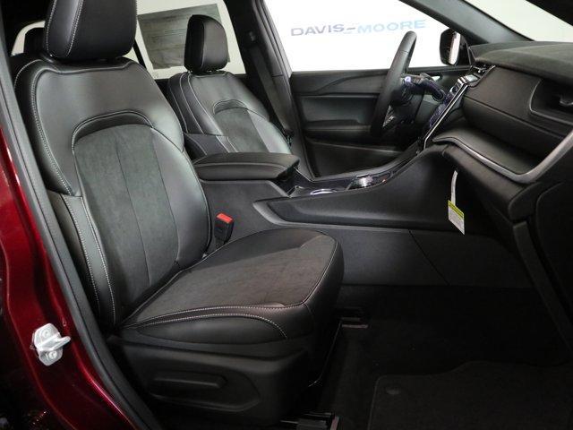 new 2025 Jeep Grand Cherokee car, priced at $47,725