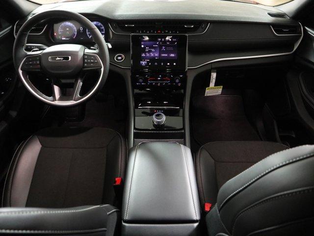 new 2025 Jeep Grand Cherokee car, priced at $47,725