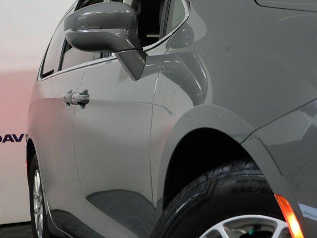 used 2022 Chrysler Pacifica car, priced at $25,762